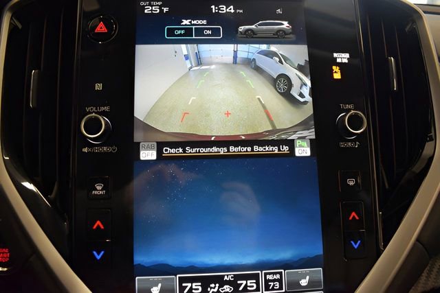 Used 2024 Subaru Ascent Premium w/ Convenience Package image 8