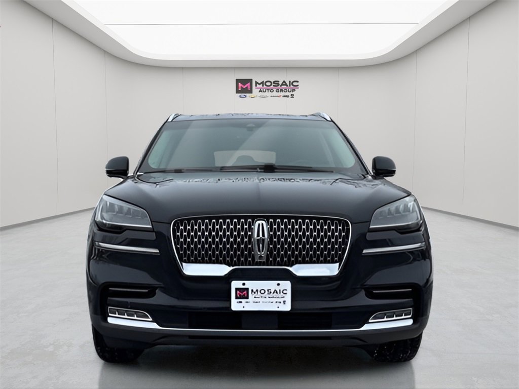 Used 2020 Lincoln Aviator Reserve w/ Elements Package Plus image 2