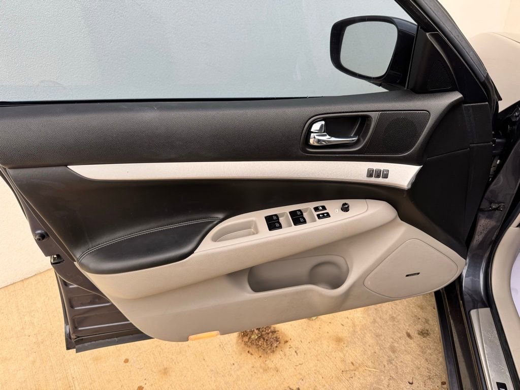 Used 2009 INFINITI G37 Journey w/ Premium Pkg RWD image 12