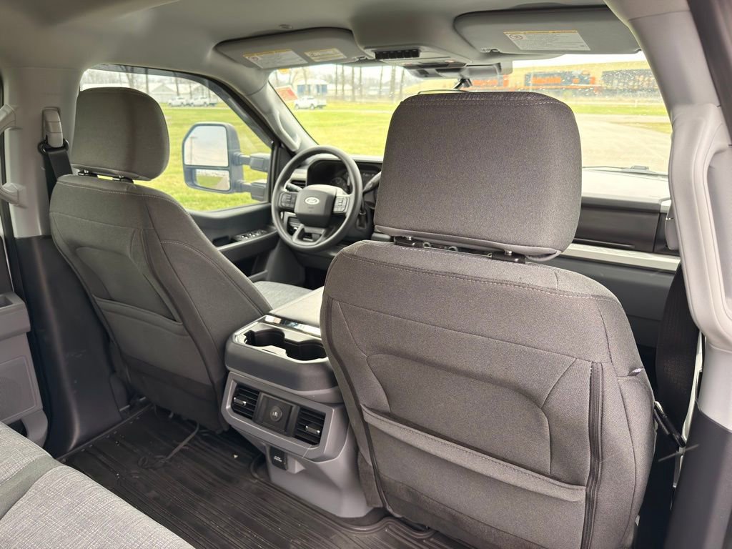 Used 2025 Ford F350 XLT image 33