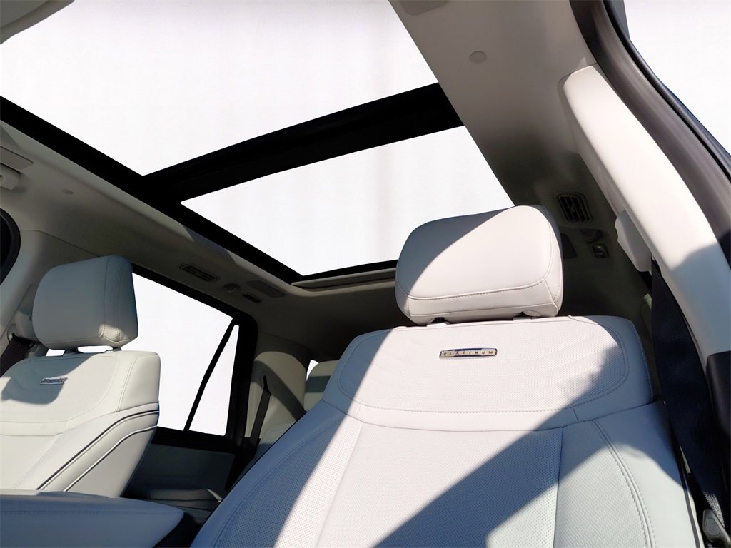 New 2025 Ford Expedition Max Platinum w/ Platinum Ultimate Package image 9