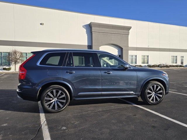 Used 2022 Volvo XC90 T8 Inscription image 5
