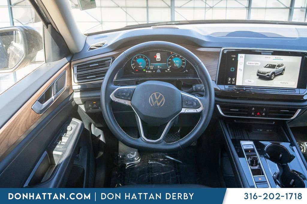 Used 2025 Volkswagen Atlas SE AWD/4WD image 5