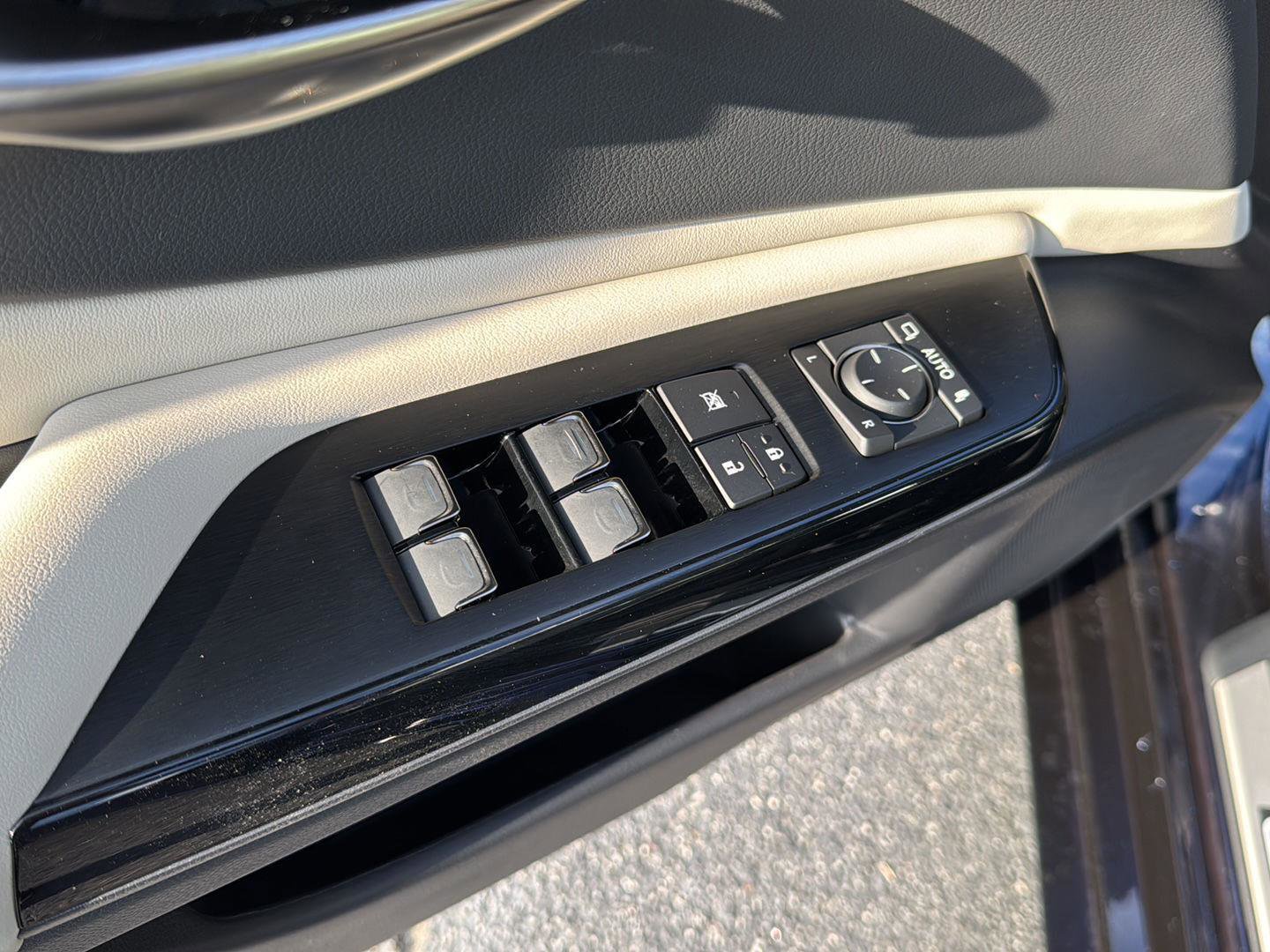 New 2025 Lexus ES 350 w/ Premium Package image 29