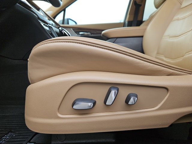 Certified 2024 Cadillac XT6 Premium Luxury w/ Platinum Package image 27