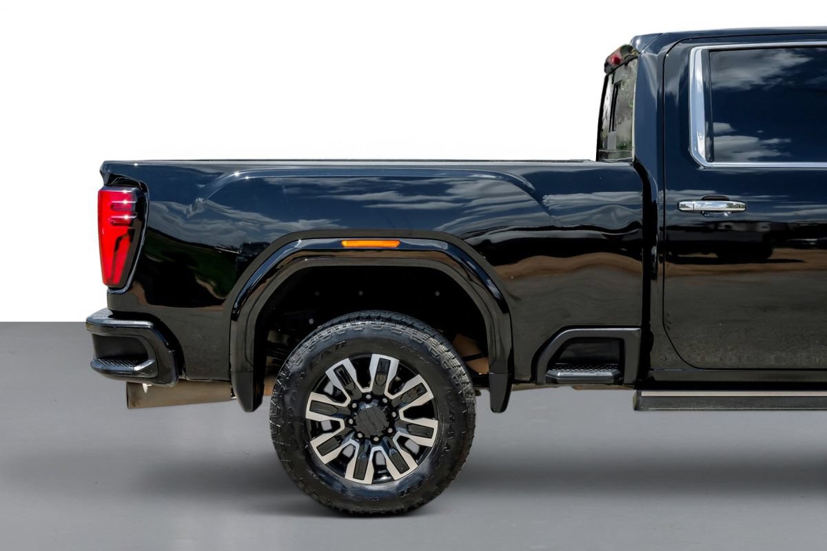 Used 2024 GMC Sierra 2500 Denali Ultimate w/ Max Trailering Package AWD/4WD image 6