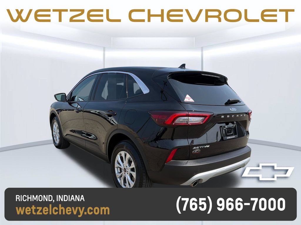 Used 2023 Ford Escape Active AWD/4WD image 5