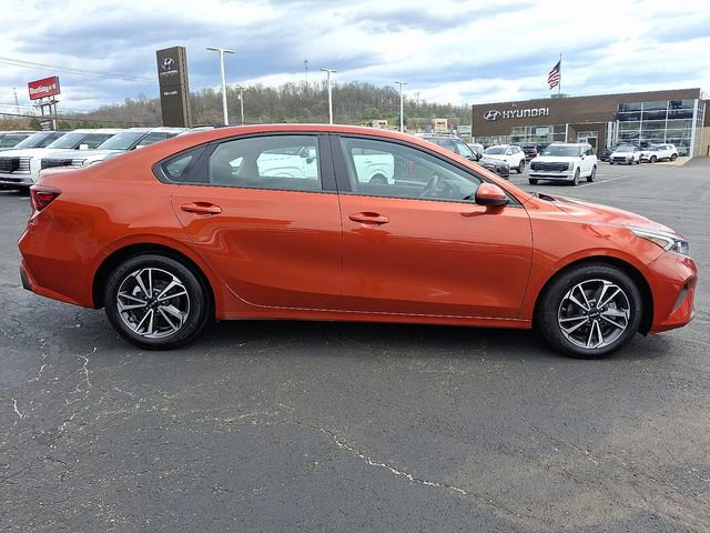 Used 2023 Kia Forte LXS FWD image 7
