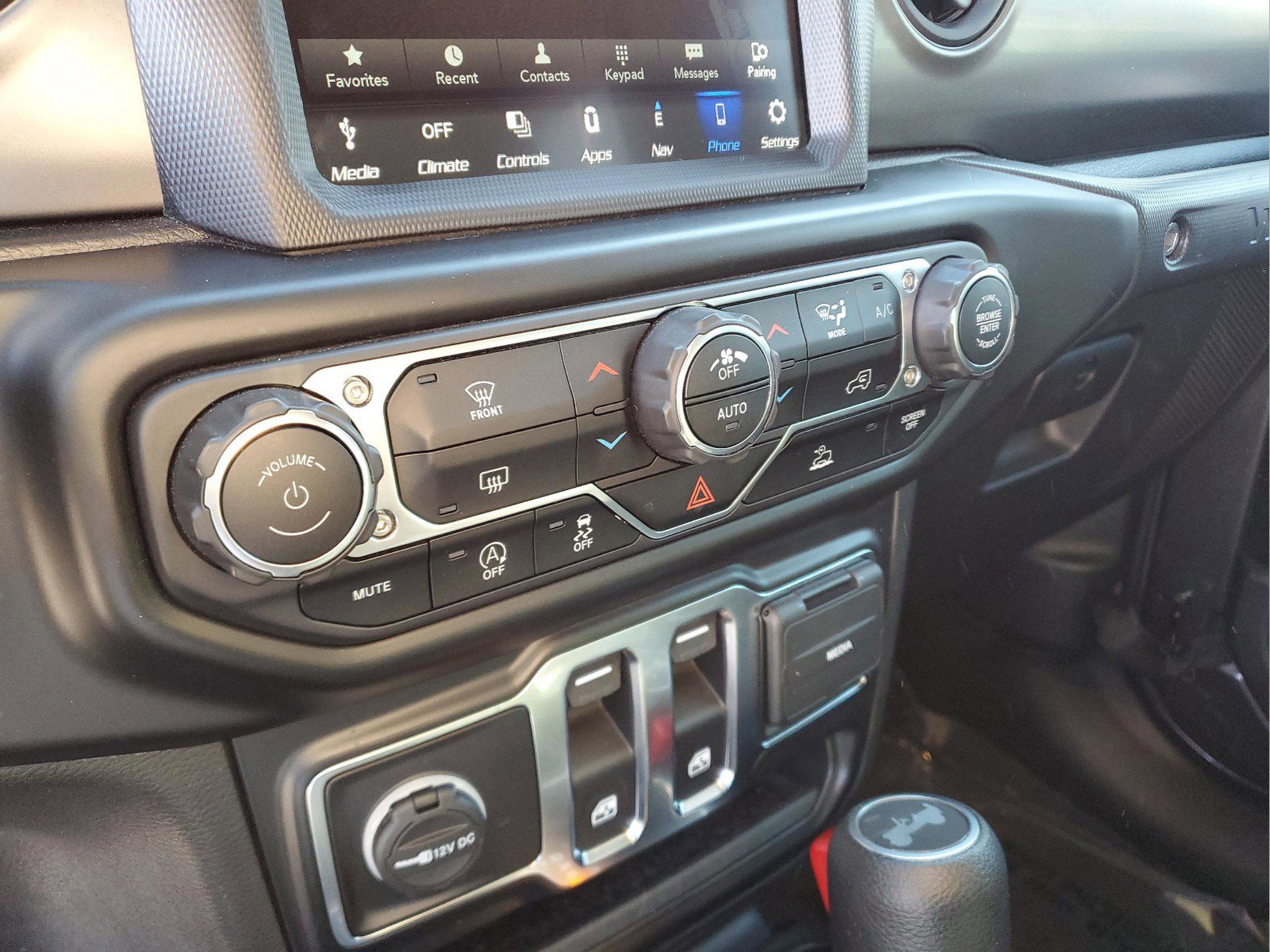 Used 2022 Jeep Wrangler Sport S image 16