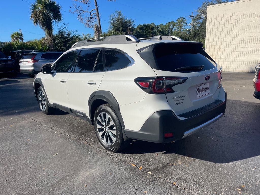 Used 2025 Subaru Outback Touring XT w/ Popular Package #2 AWD/4WD image 3