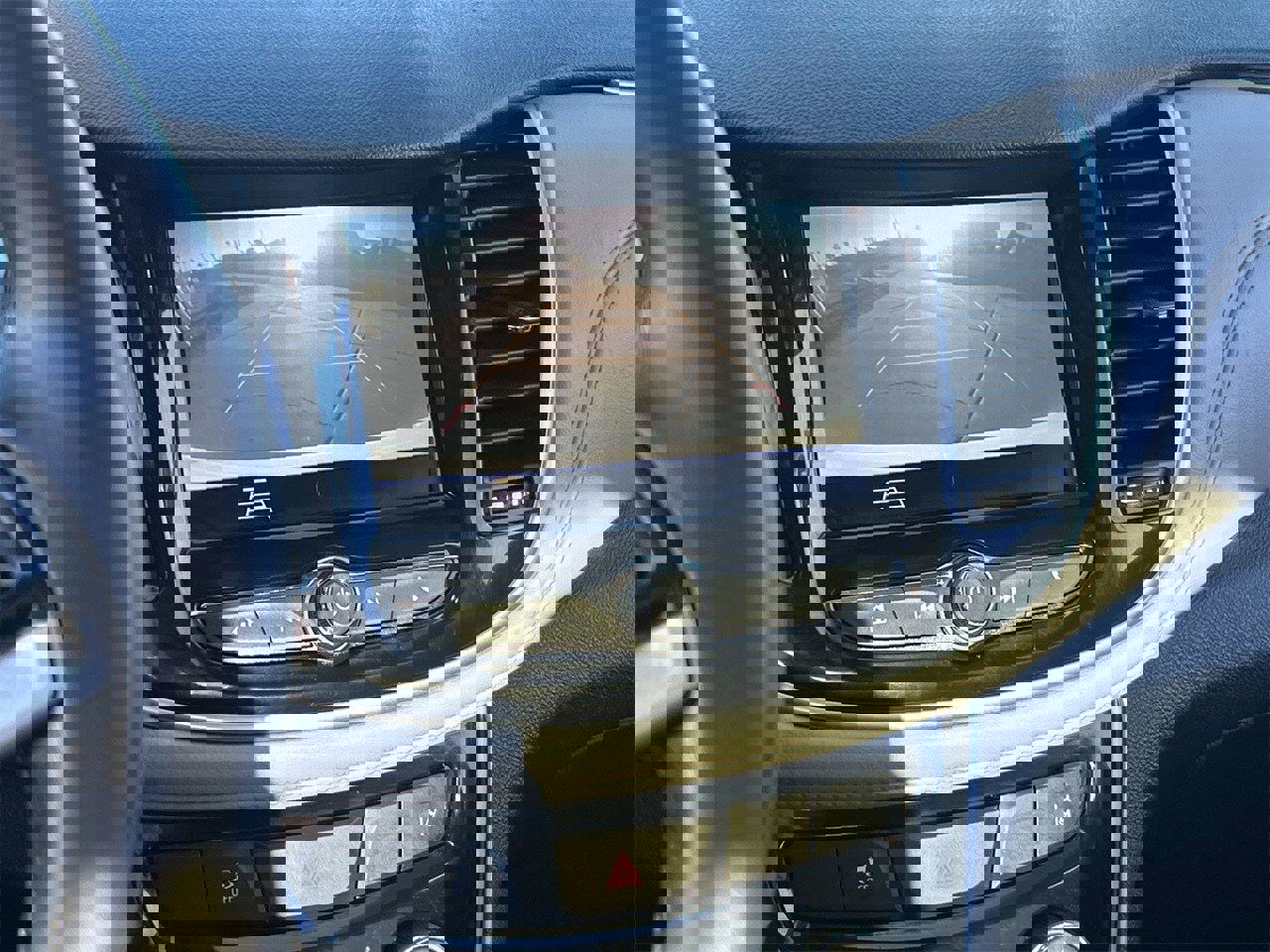 Used 2020 Chevrolet Trax Premier image 24