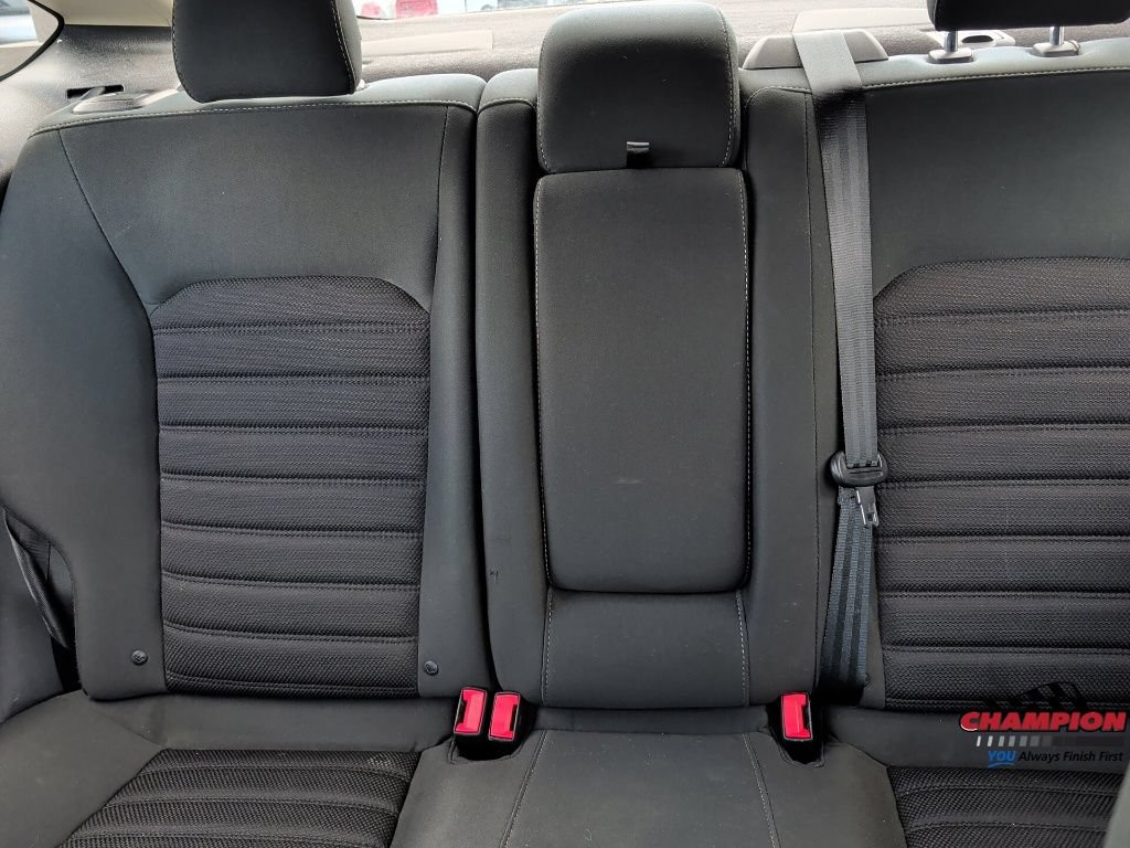 Used 2018 Ford Fusion SE w/ Fusion SE Technology Package FWD image 21
