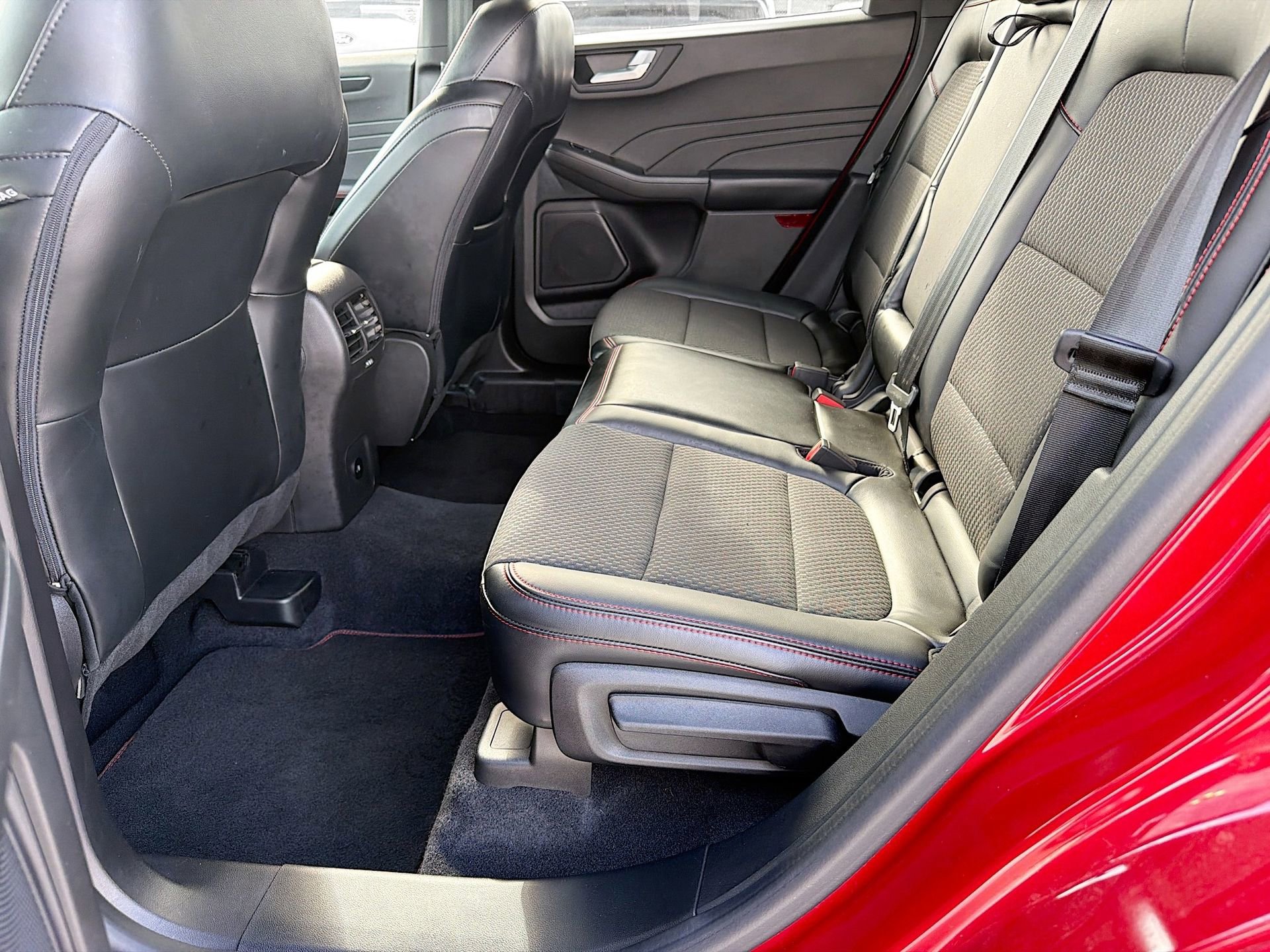Used 2023 Ford Escape ST-Line w/ Tech Pack #1 image 27