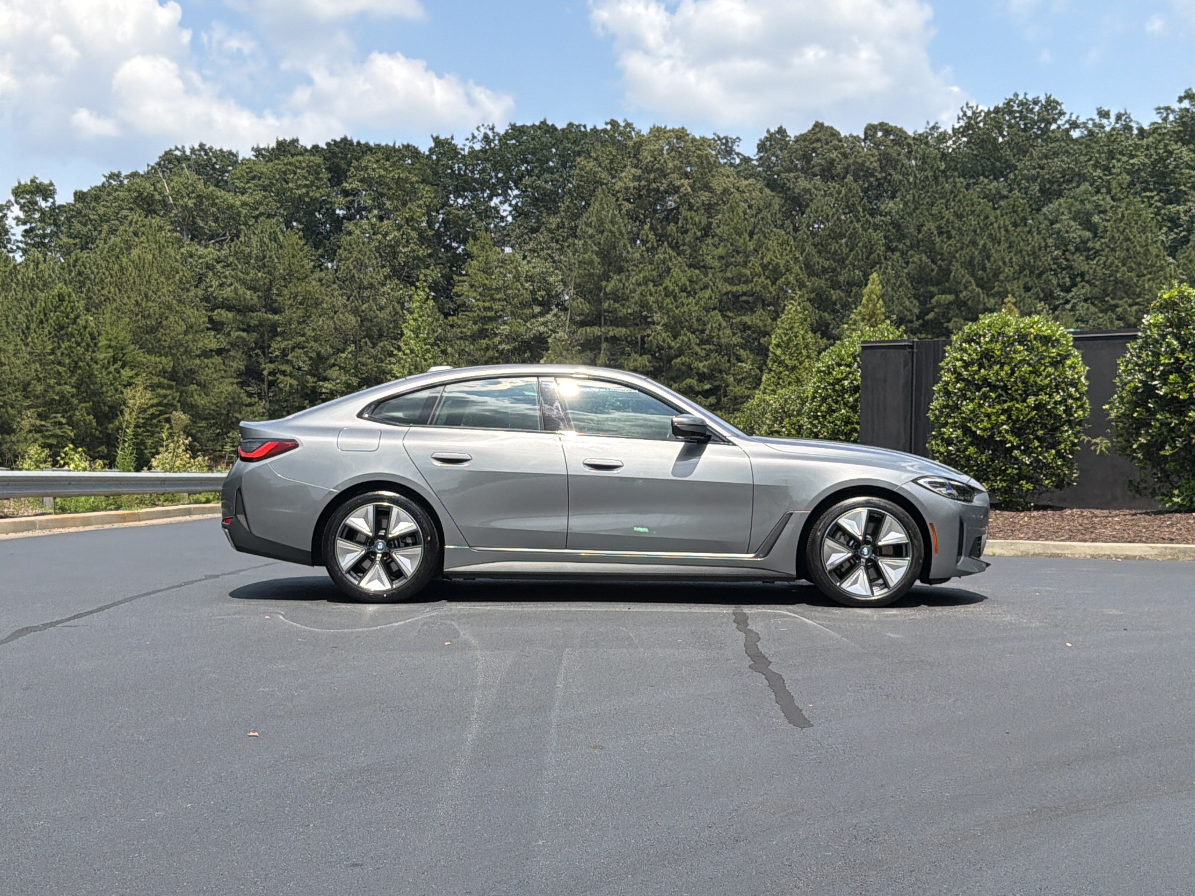 Used 2023 BMW i4 eDrive35 RWD image 5