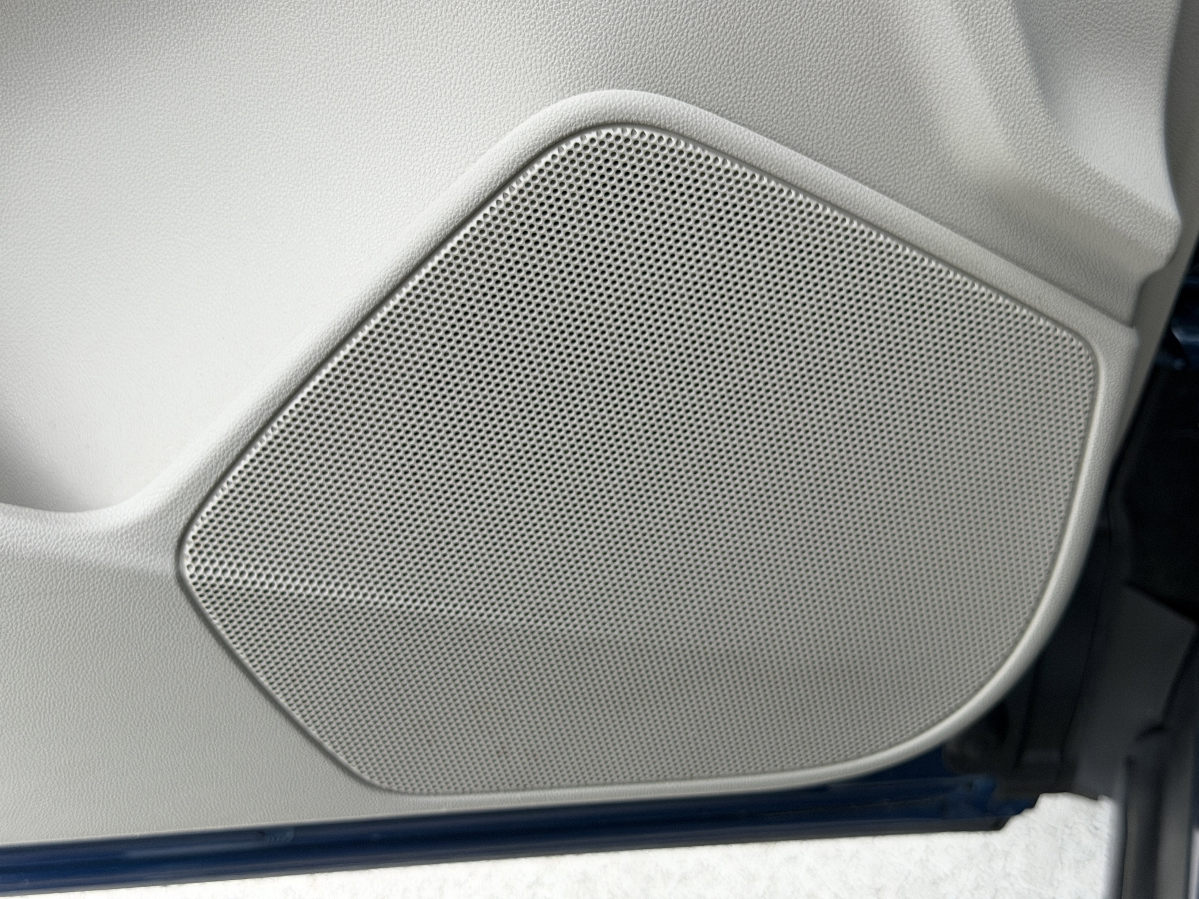 Used 2019 Cadillac XT4 Premium Luxury w/ Driver Assist Package image 19