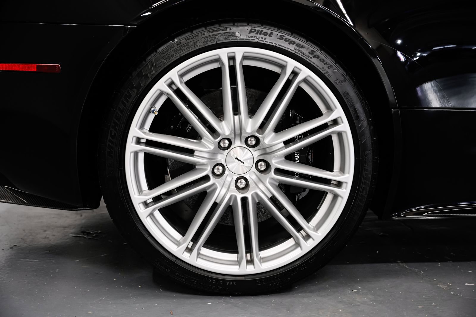 Used 2009 Aston Martin DBS Coupe RWD image 46