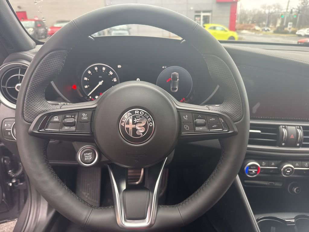 New 2026 Alfa Romeo Giulia AWD image 13