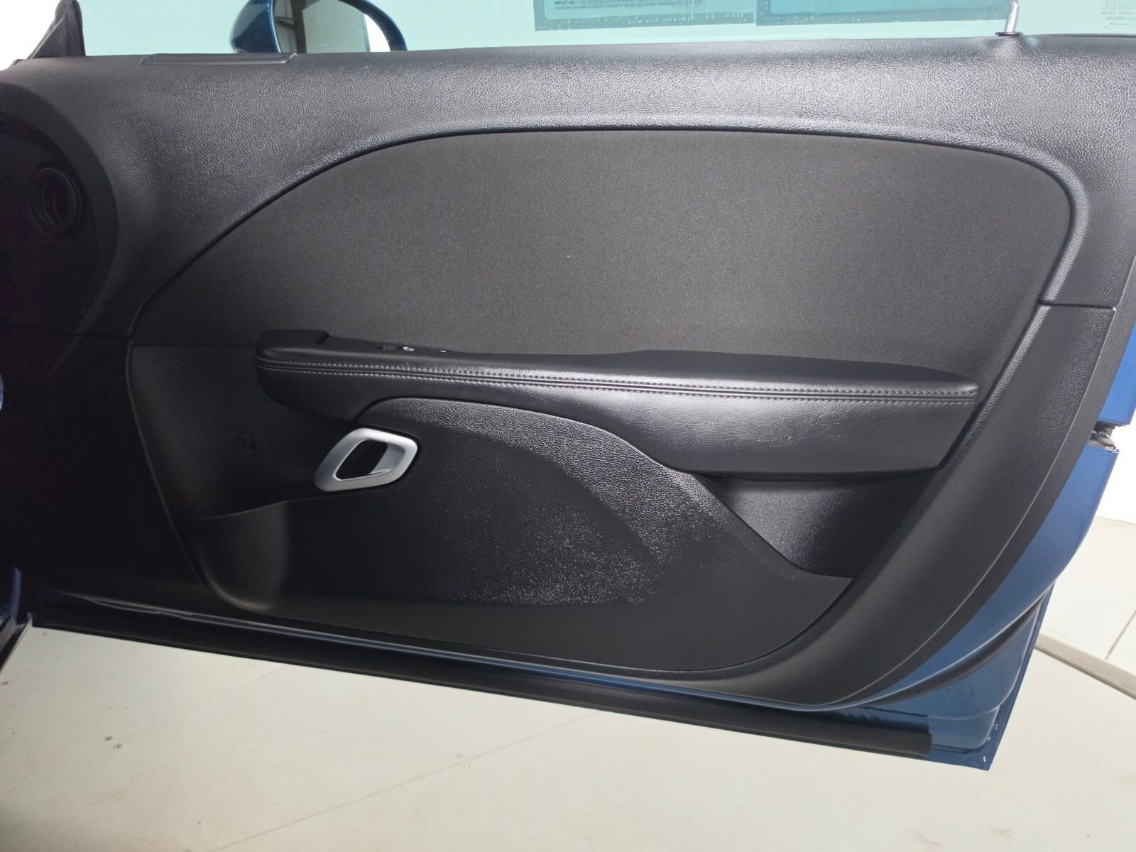 Used 2022 Dodge Challenger R/T w/ Driver Convenience Group image 18