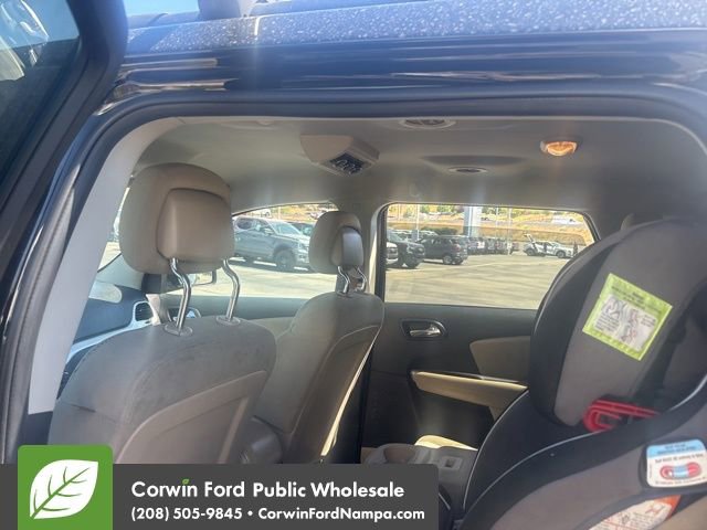 Used 2015 Dodge Journey SXT w/ Flexible Seating Group AWD/4WD image 14