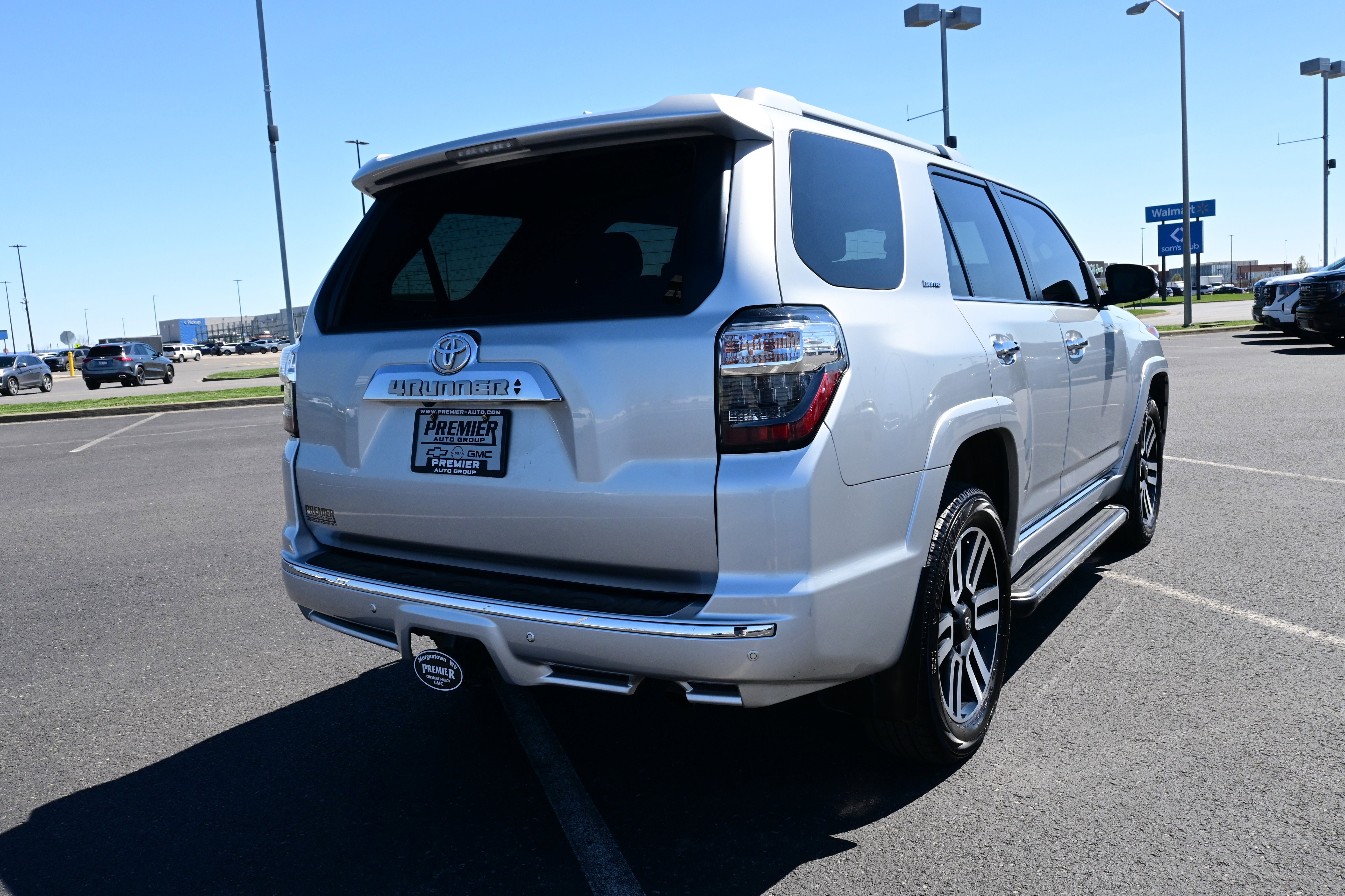 Used 2024 Toyota 4Runner Limited AWD/4WD image 6