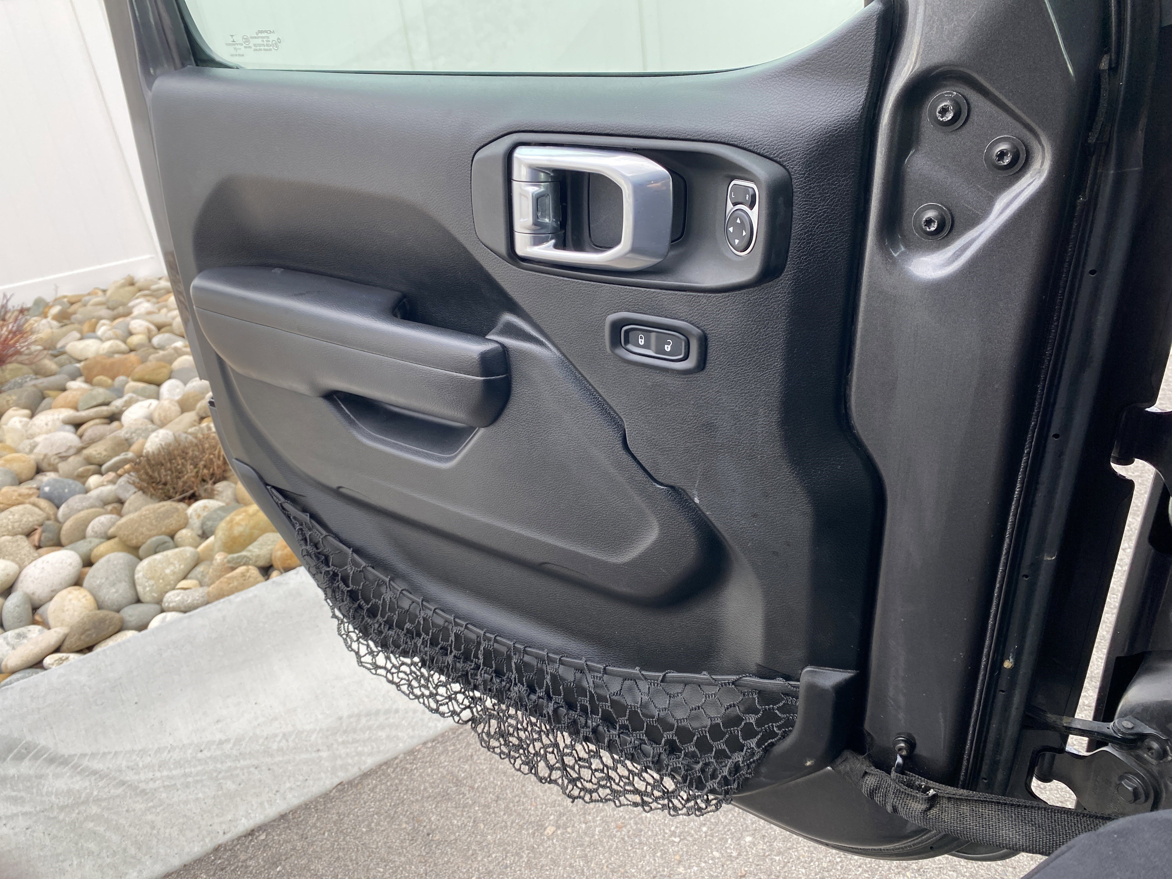 Used 2021 Jeep Gladiator Willys image 17