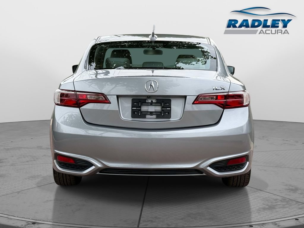 Used 2018 Acura ILX FWD image 5