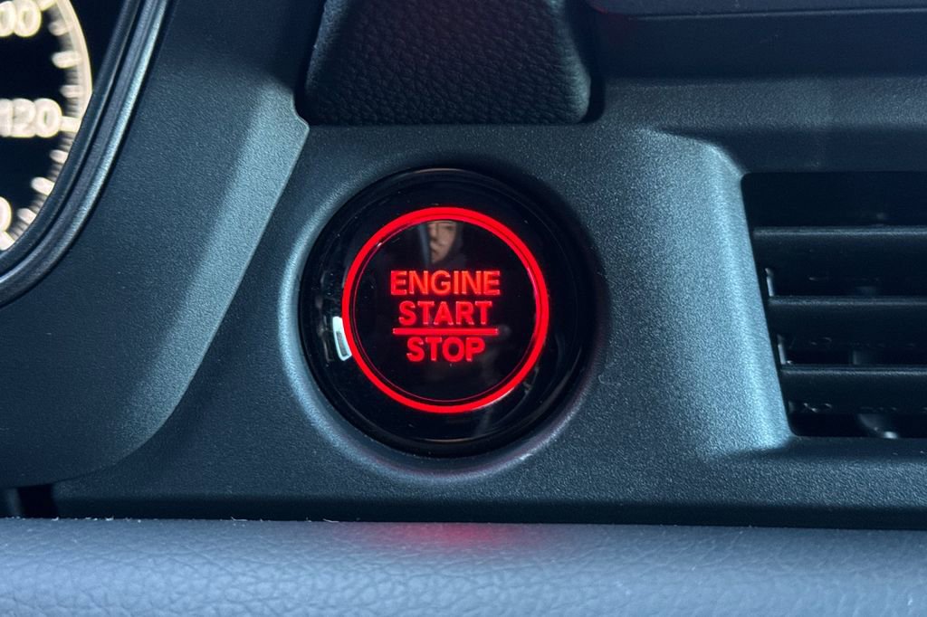 Used 2025 Honda Pilot TrailSport image 26