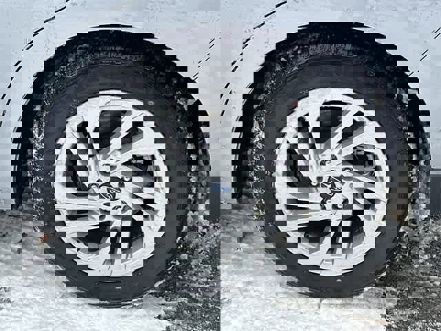 Certified 2025 Subaru Impreza 2.0i image 5