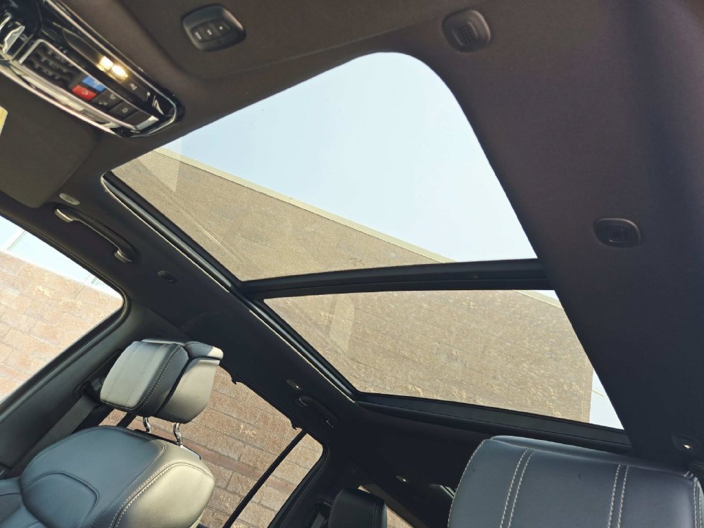 New 2026 Jeep Grand Wagoneer Summit AWD/4WD image 12
