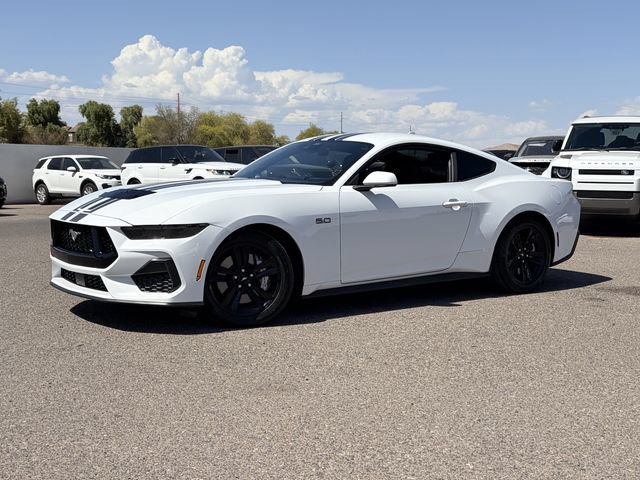 Used 2026 Ford Mustang GT RWD image 2