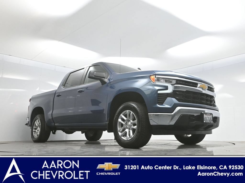 Used 2024 Chevrolet Silverado 1500 LT AWD/4WD image 2