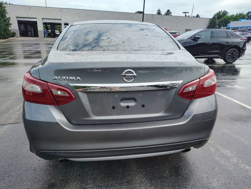 Used 2018 Nissan Altima 2.5 S w/ S Convenience Package FWD image 6