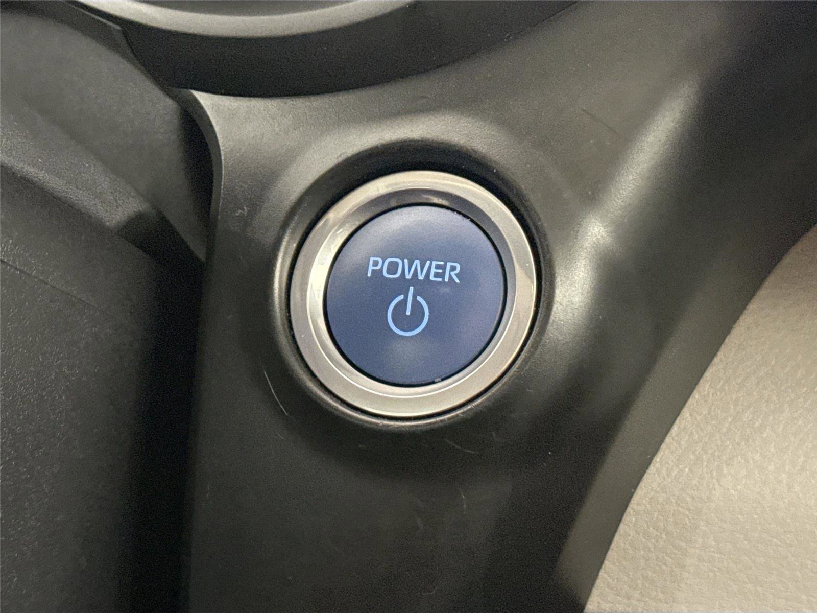 Certified 2024 Toyota Sienna XLE FWD image 20