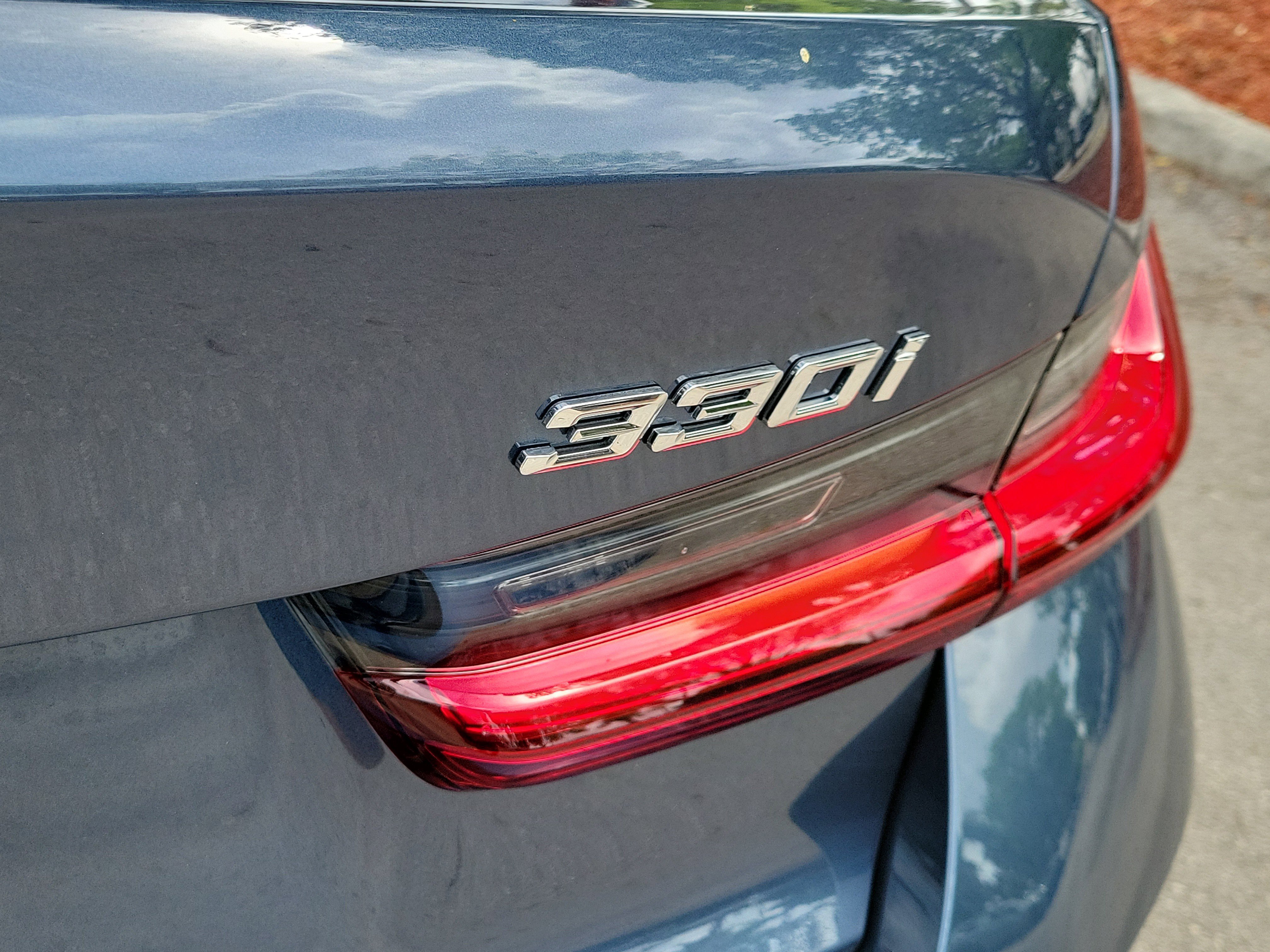 New 2026 BMW 330i Sedan w/ Convenience Package RWD image 5