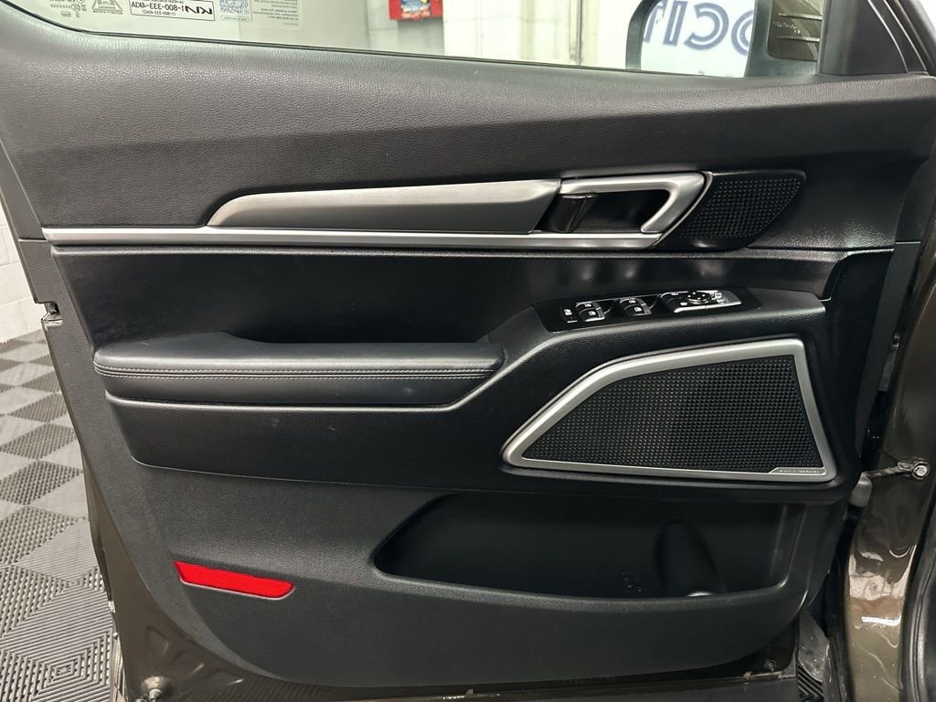 Used 2022 Kia Telluride S image 19