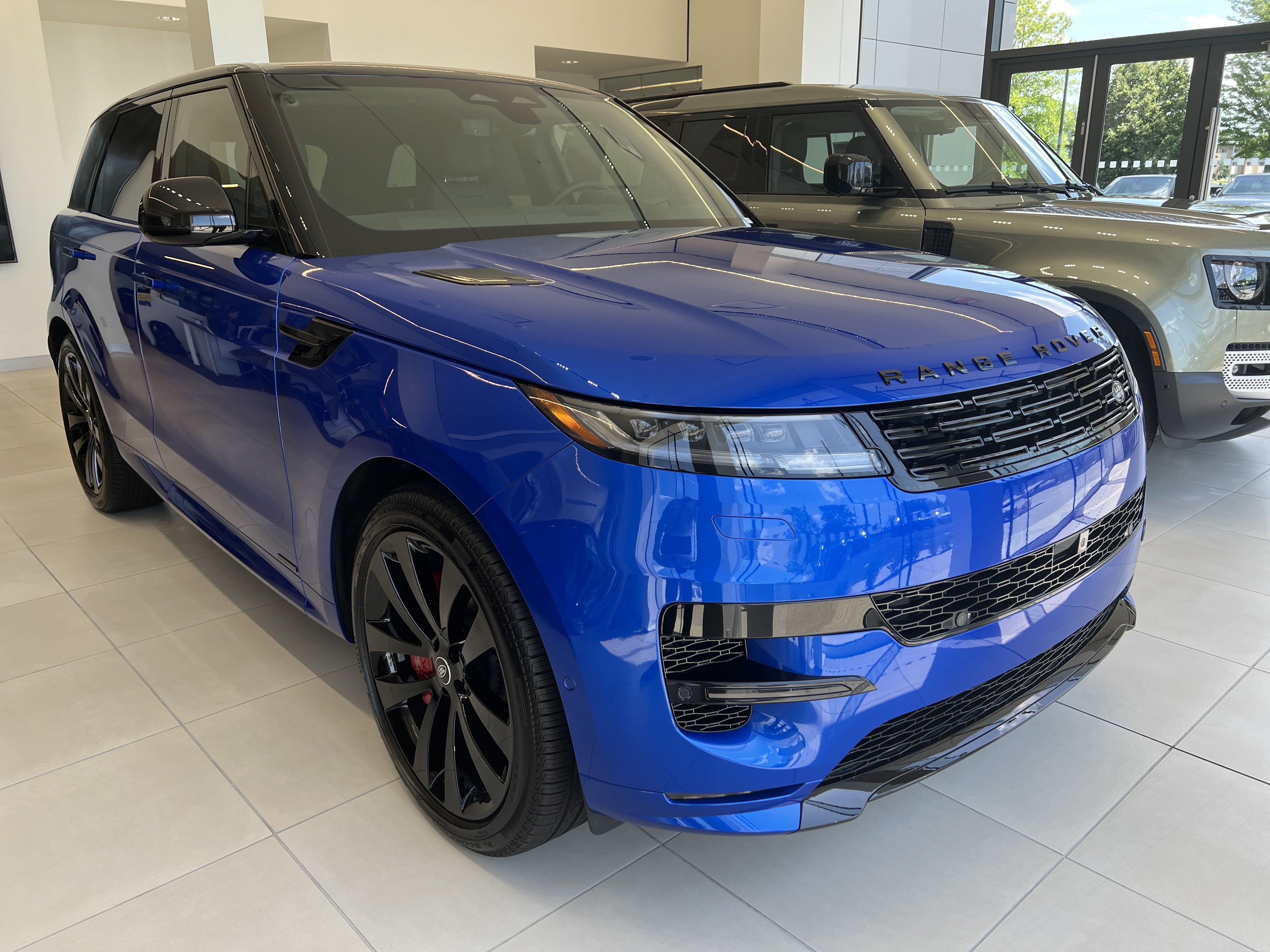 New 2025 Land Rover Range Rover Sport Autobiography image 8
