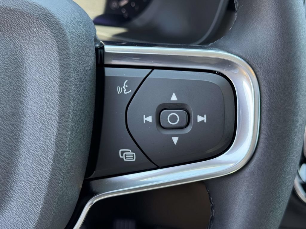 Certified 2026 Volvo XC40 B5 Plus w/ Protection Package Premier AWD/4WD image 23