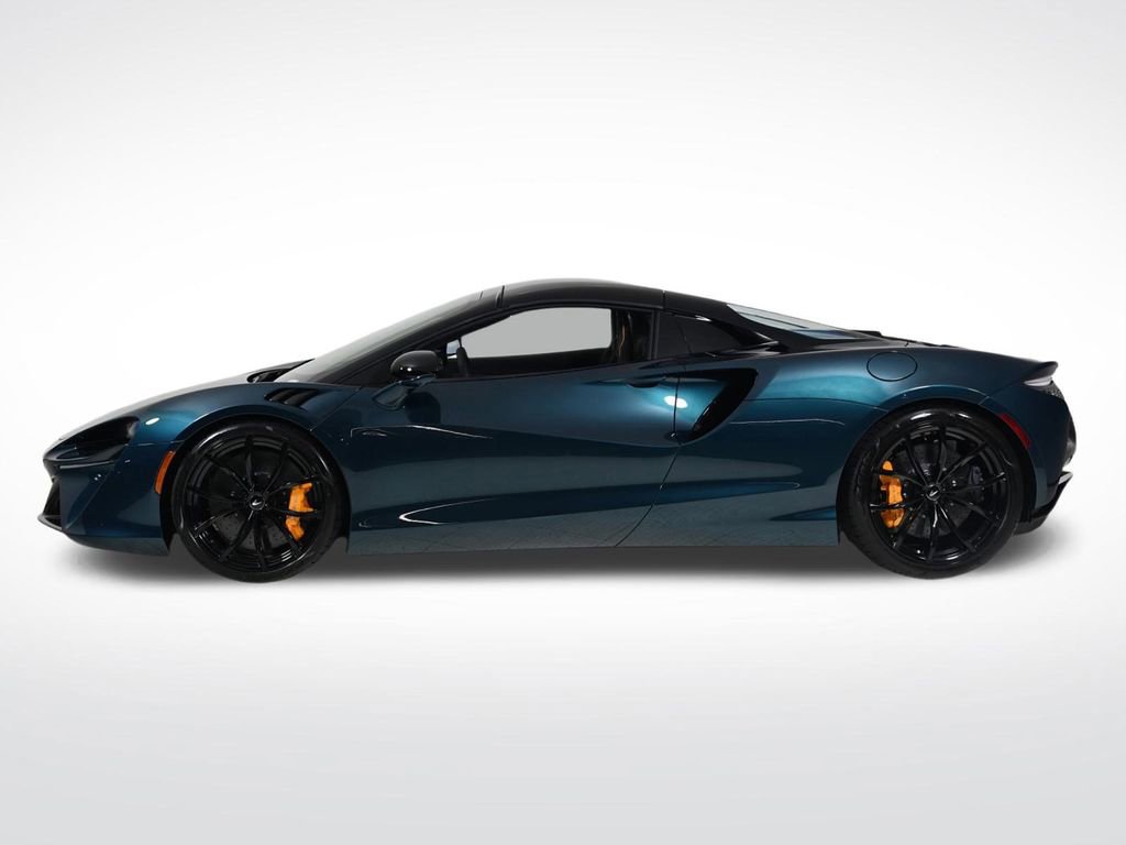 New 2026 McLaren Artura Spider image 2