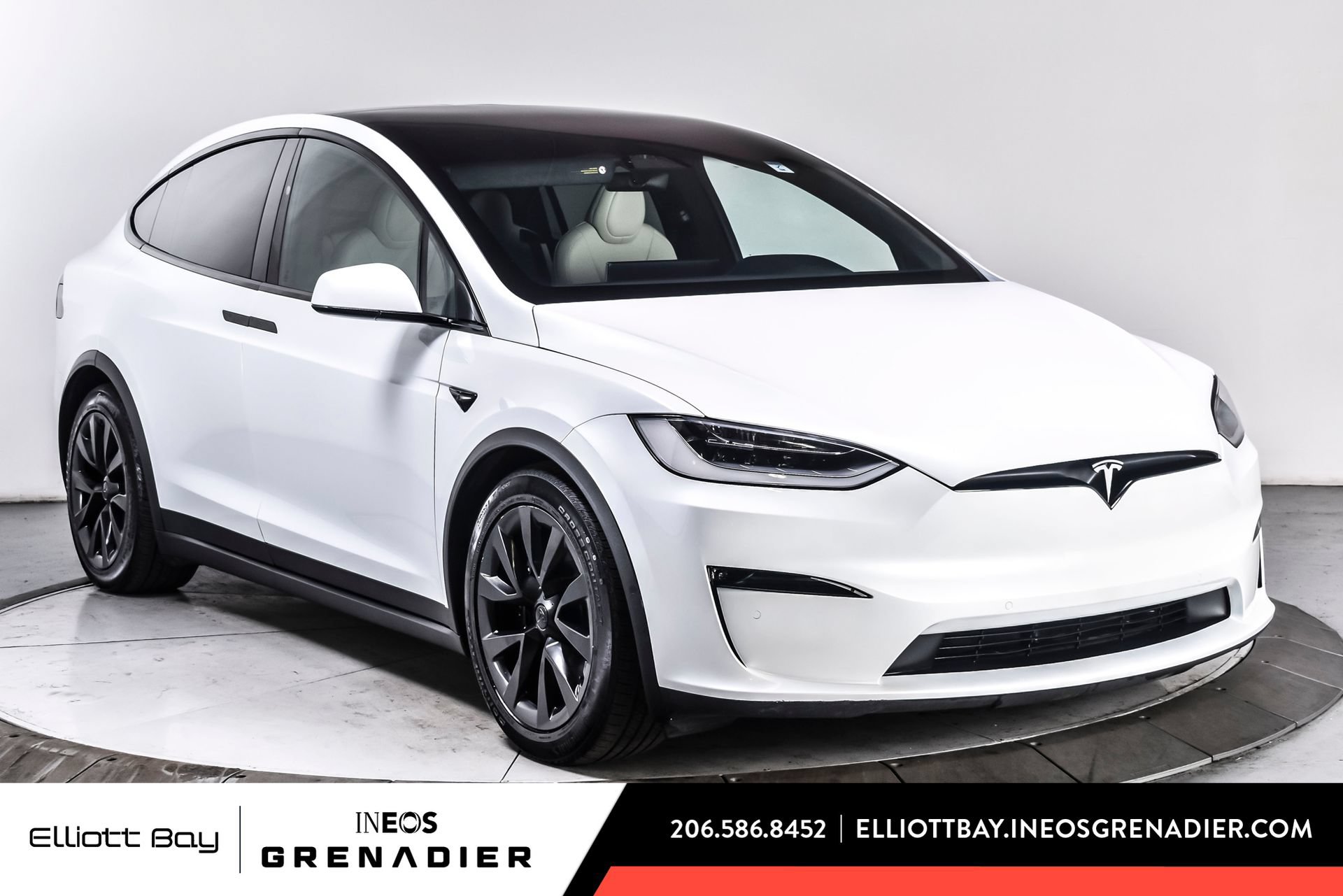 Used 2022 Tesla Model X AWD/4WD image 1