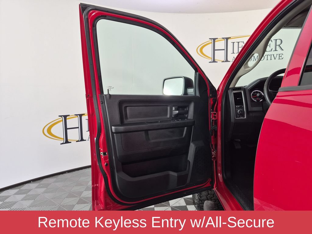 Used 2018 RAM 1500 Express AWD/4WD image 13