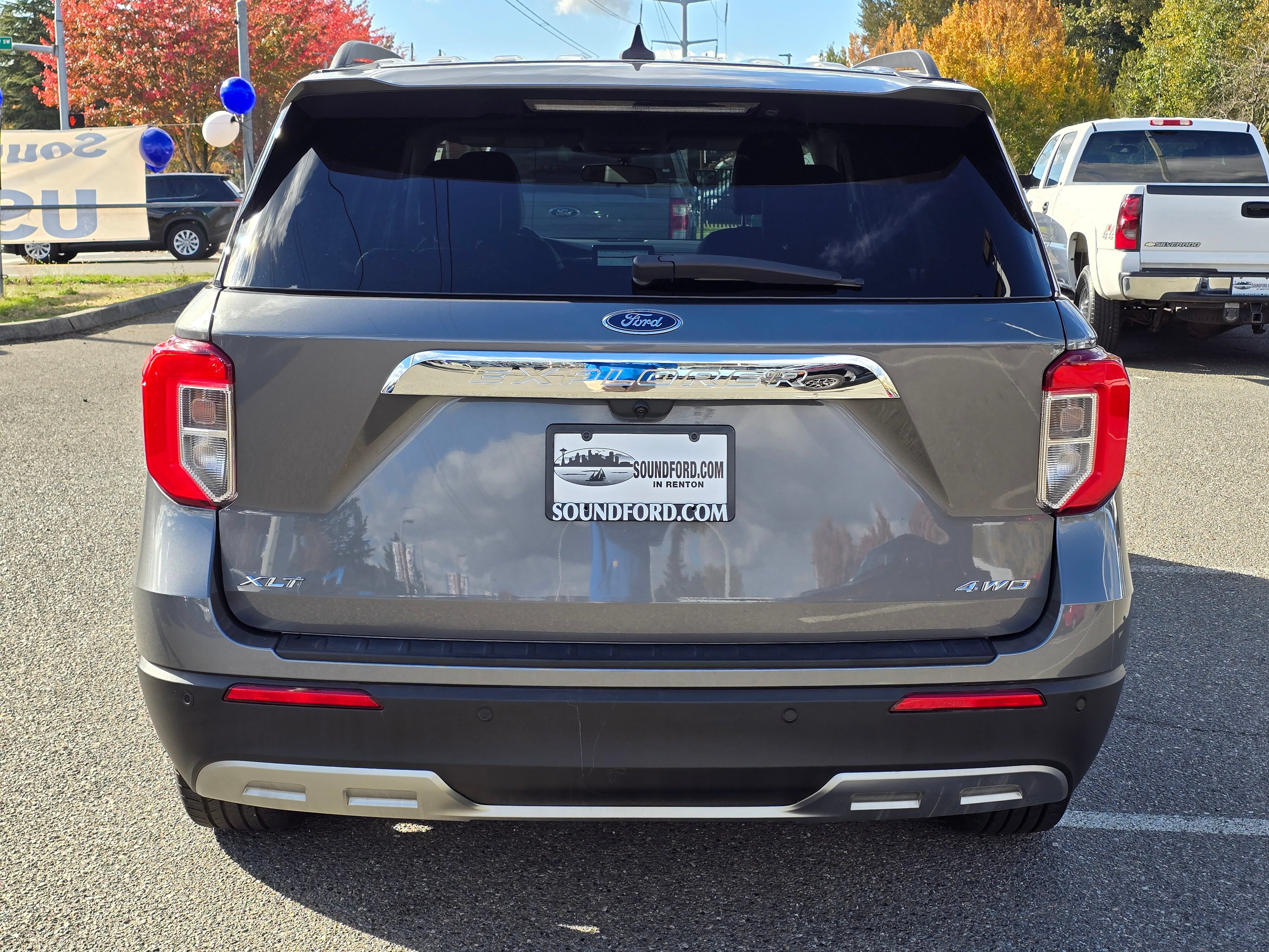 Certified 2024 Ford Explorer XLT w/ Equipment Group 202A AWD/4WD image 4