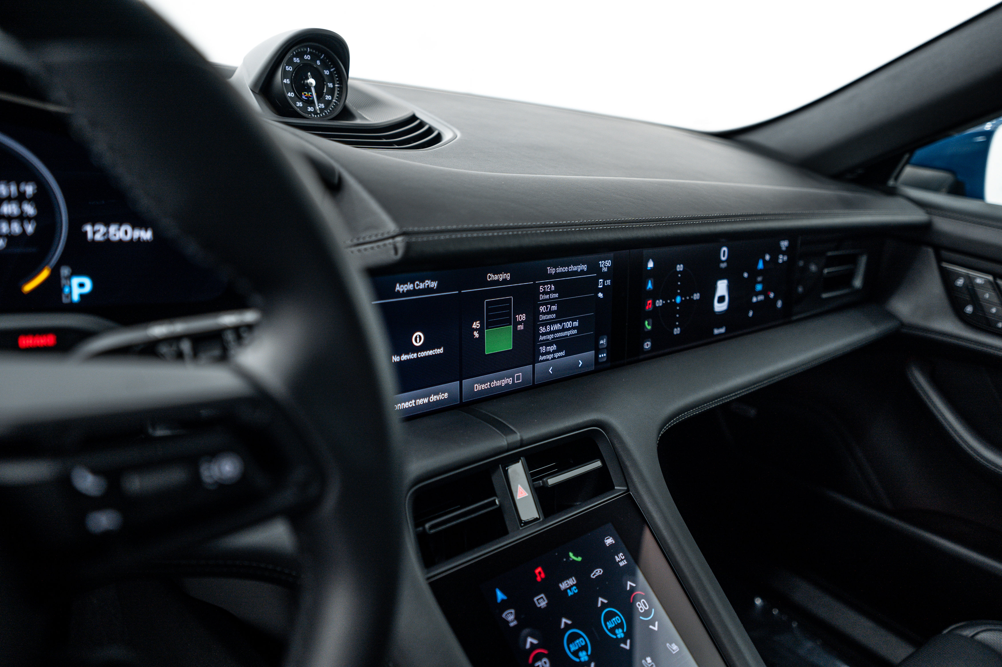 Certified 2024 Porsche Taycan 4 Cross Turismo image 15