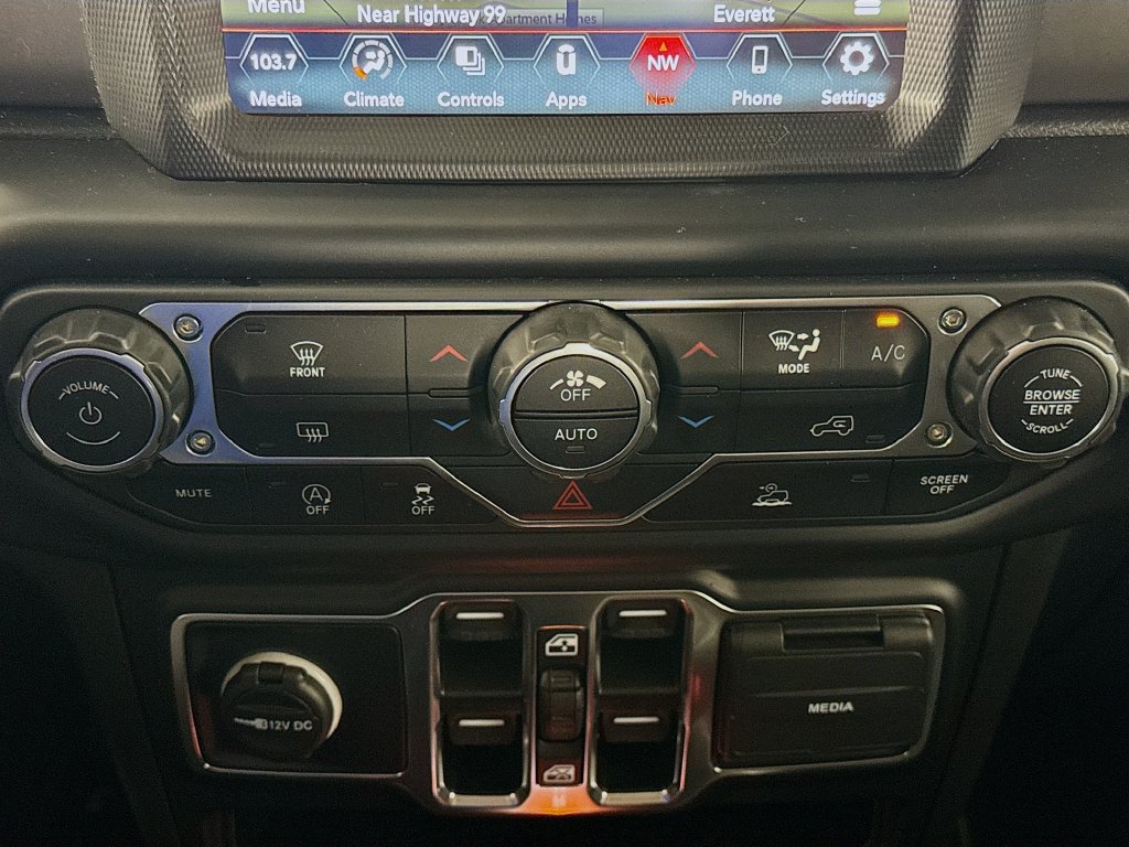Used 2022 Jeep Gladiator Sport AWD/4WD image 18