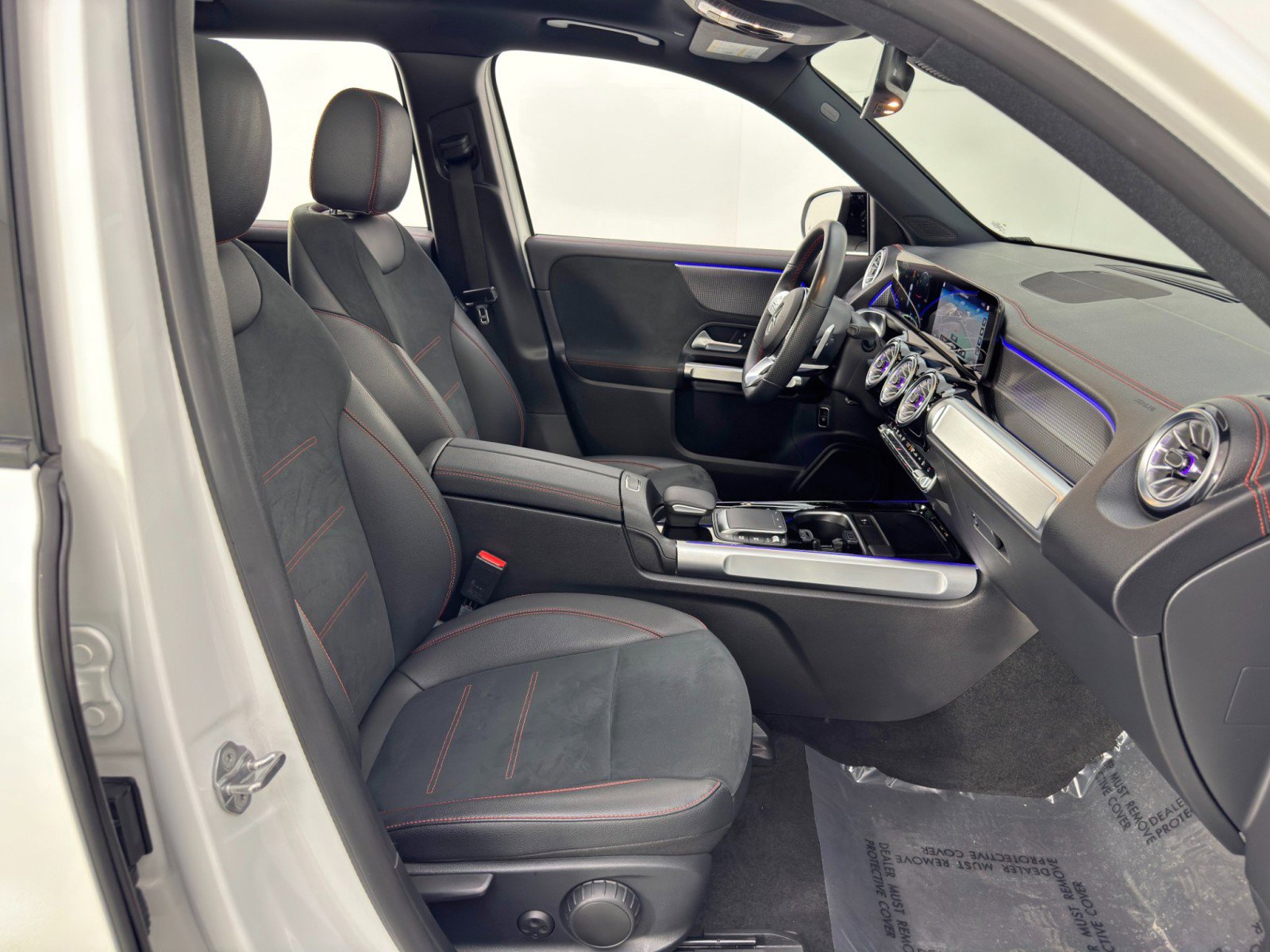 Used 2022 Mercedes-Benz EQB 350 4MATIC image 15