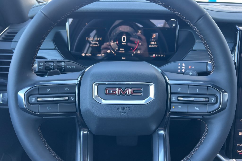 New 2026 GMC Acadia AT4 w/ Luxury Package image 22