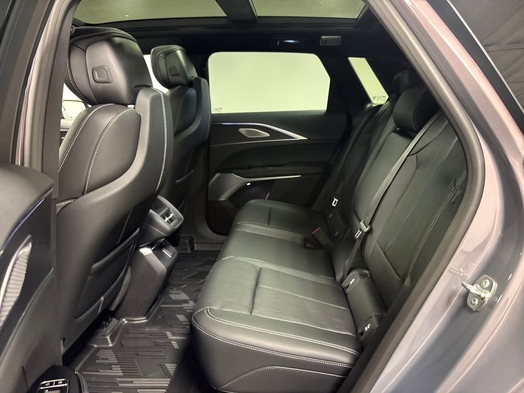 New 2026 Cadillac Lyriq Premium Luxury image 30