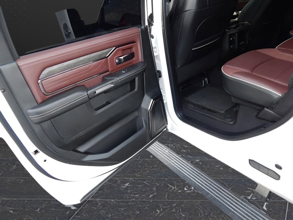 Used 2025 RAM 3500 Limited image 40
