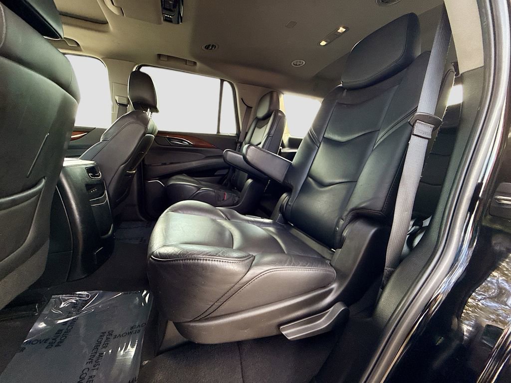 Used 2019 Cadillac Escalade Premium Luxury image 23