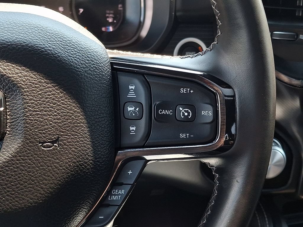 Used 2023 RAM 1500 Limited AWD/4WD image 22