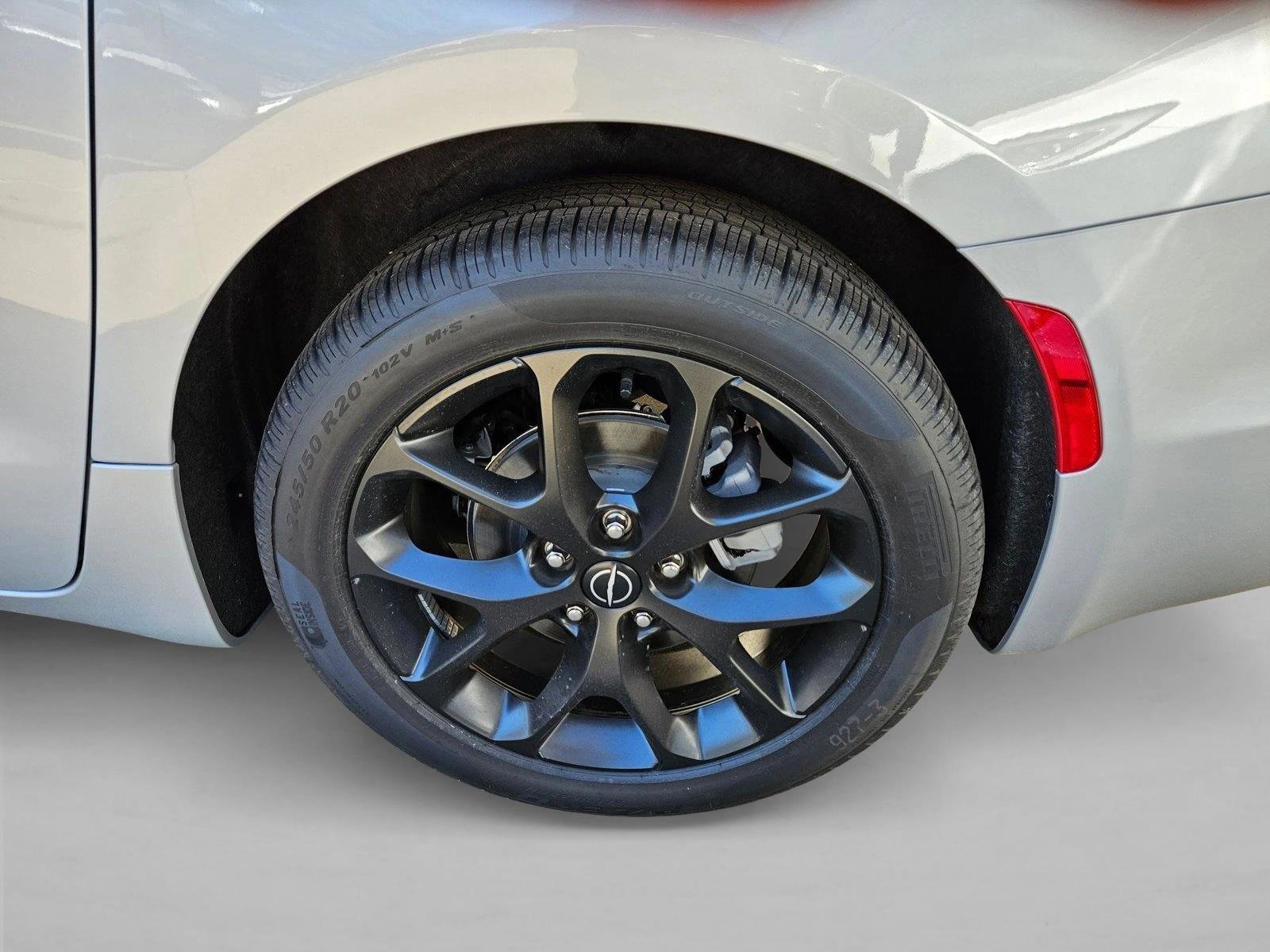 New 2026 Chrysler Pacifica Select w/ S Appearance Package FWD image 10